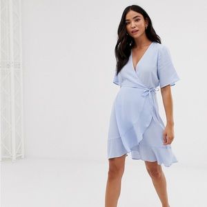 NEW LOOK RUFFLE HEM MINI WRAP DRESS IN LIGHT BLUE SIZE 6